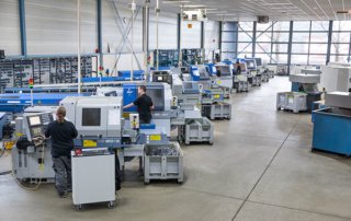 Fabriekshal cnc machines